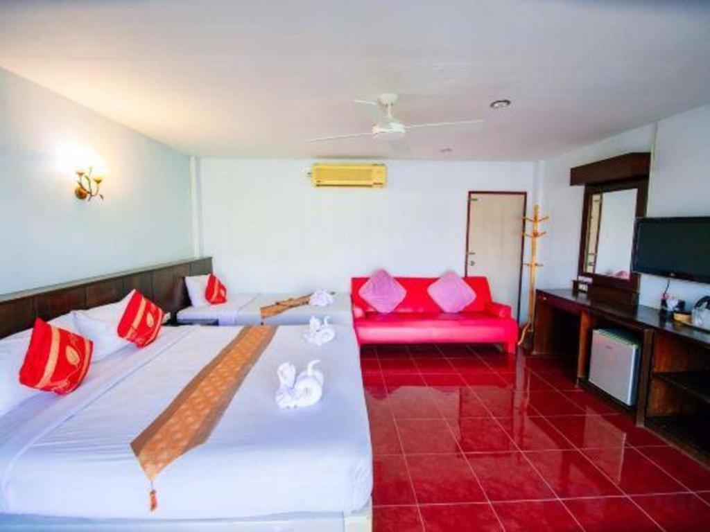 Oyo 343 Wanna Marine Otel Patong Dış mekan fotoğraf