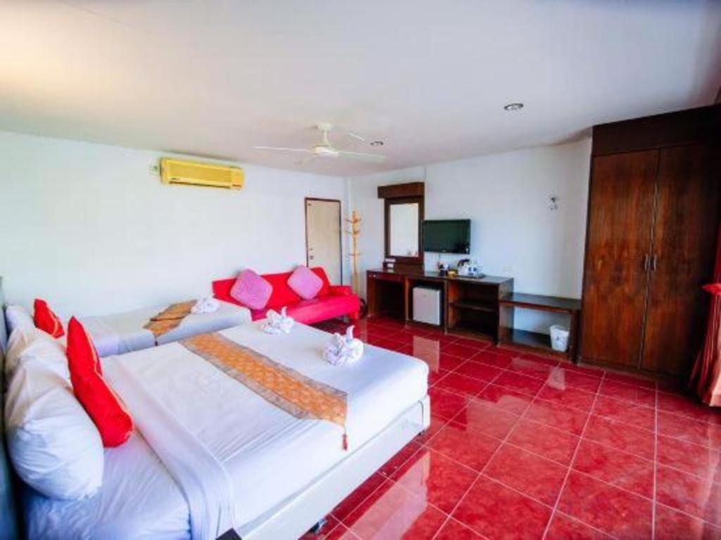 Oyo 343 Wanna Marine Otel Patong Dış mekan fotoğraf