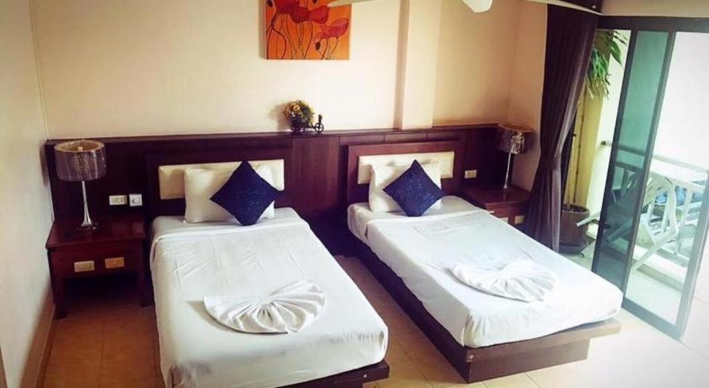 Oyo 343 Wanna Marine Otel Patong Dış mekan fotoğraf